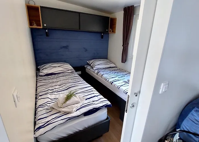 Mobile Homes - Alpe Jadran Mobil 641 キャンプ場 *