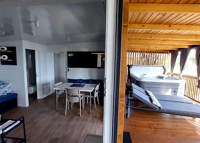 キャンプ場 Mobile Homes - Alpe Jadran Mobil 641 セルツェ